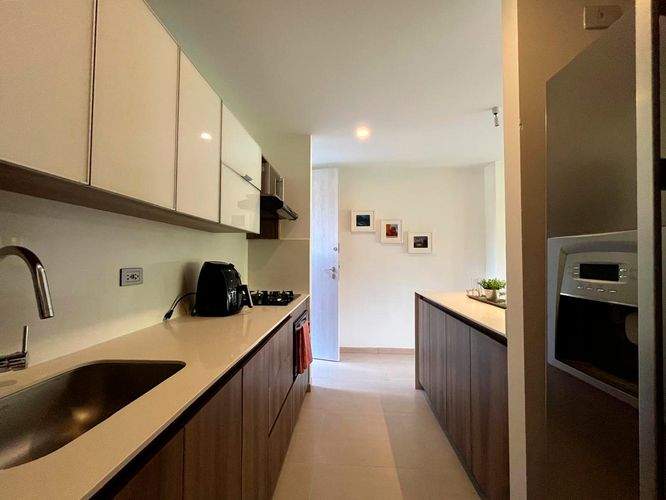 Apartamento en venta en El Poblado, Medellín · foto 5 de 11