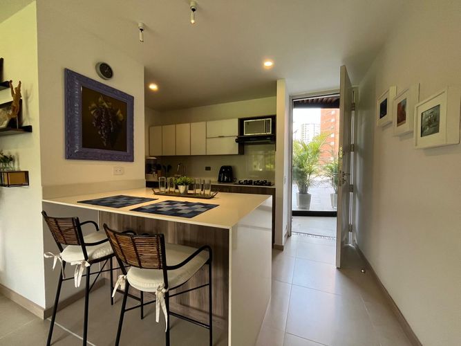 Apartamento en venta en El Poblado, Medellín · foto 6 de 11