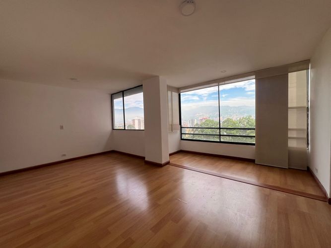 Apartamento de 3 alcobas en arriendo en El Diamante No. 2, Medellín, 75 m² · foto 3 de 18