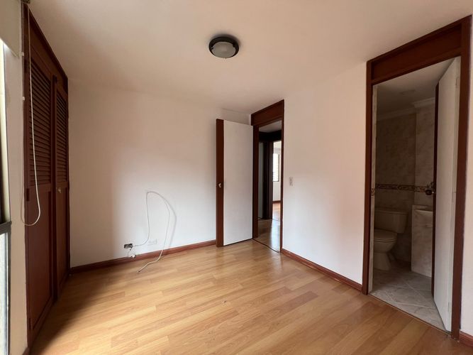 Apartamento de 3 alcobas en arriendo en El Diamante No. 2, Medellín, 75 m² · foto 11 de 18