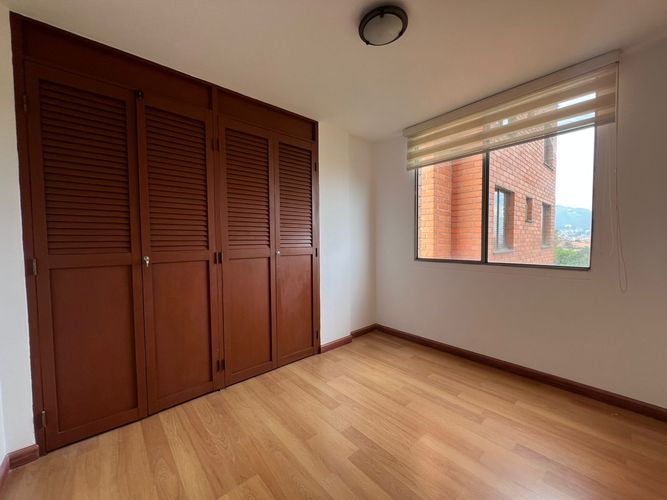 Apartamento de 3 alcobas en arriendo en El Diamante No. 2, Medellín, 75 m² · foto 16 de 18