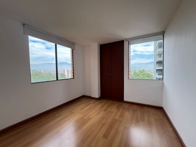 Apartamento de 3 alcobas en arriendo en El Diamante No. 2, Medellín, 75 m² · foto 17 de 18
