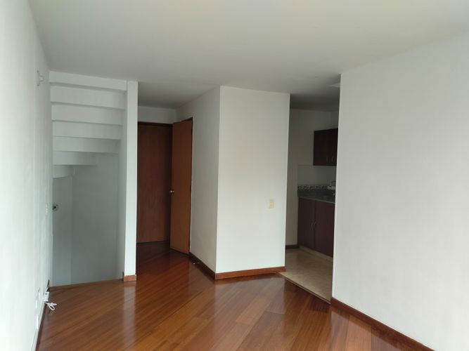 Apartamento de 2 alcobas en arriendo en El Poblado, Medellín, 73 m² · foto 3 de 18
