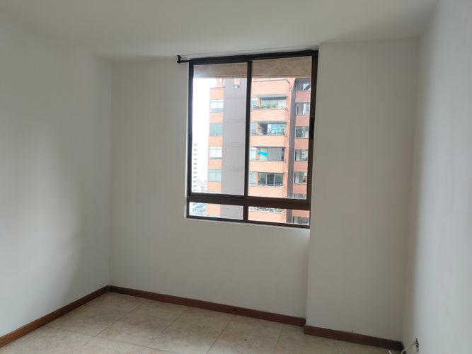 Apartamento de 2 alcobas en arriendo en El Poblado, Medellín, 73 m² · foto 11 de 18