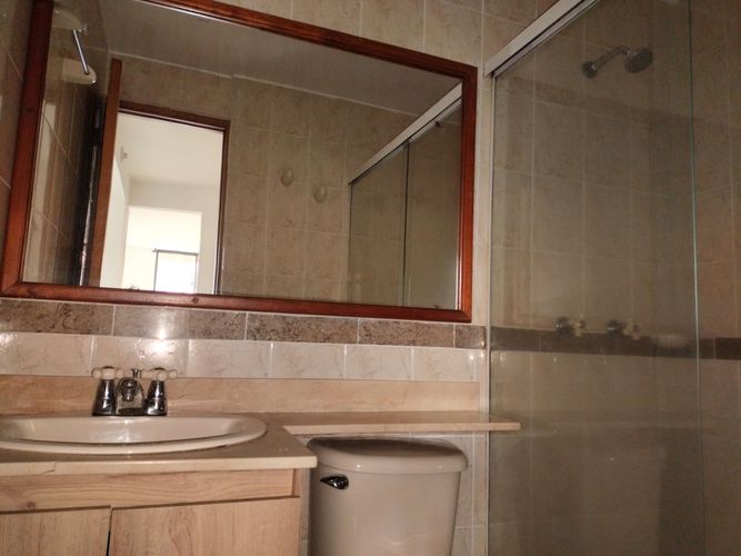 Apartamento de 2 alcobas en arriendo en El Poblado, Medellín, 73 m² · foto 15 de 18