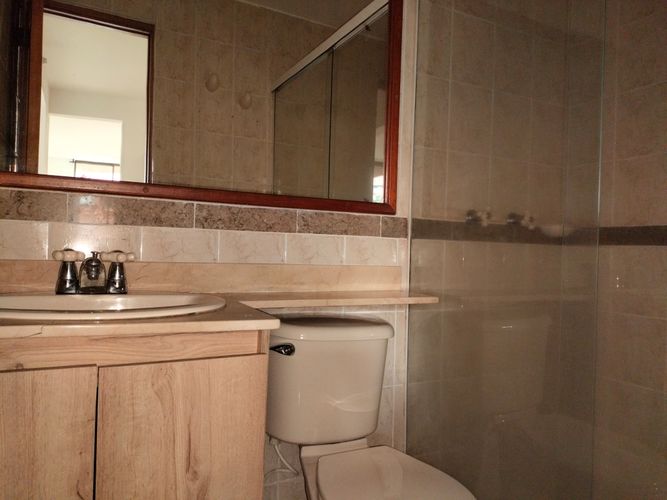 Apartamento de 2 alcobas en arriendo en El Poblado, Medellín, 73 m² · foto 16 de 18