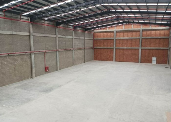 Bodega en arriendo en Chachafruto, Rionegro, 1923 m² · foto 3 de 5