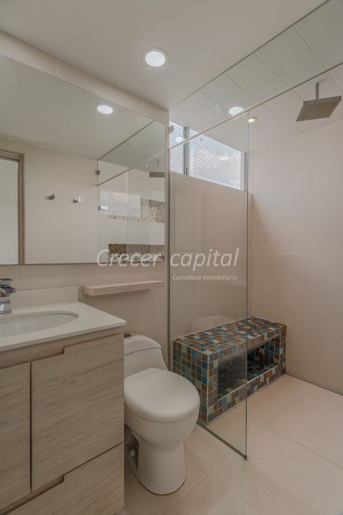 Apartamento de 3 alcobas en arriendo en Los Balsos, Medellín, 120 m² · foto 13 de 19