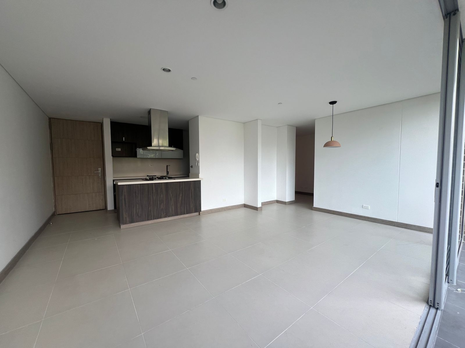 Apartamento en venta en Loma Del Esmeraldal, Envigado · foto 3 de 19