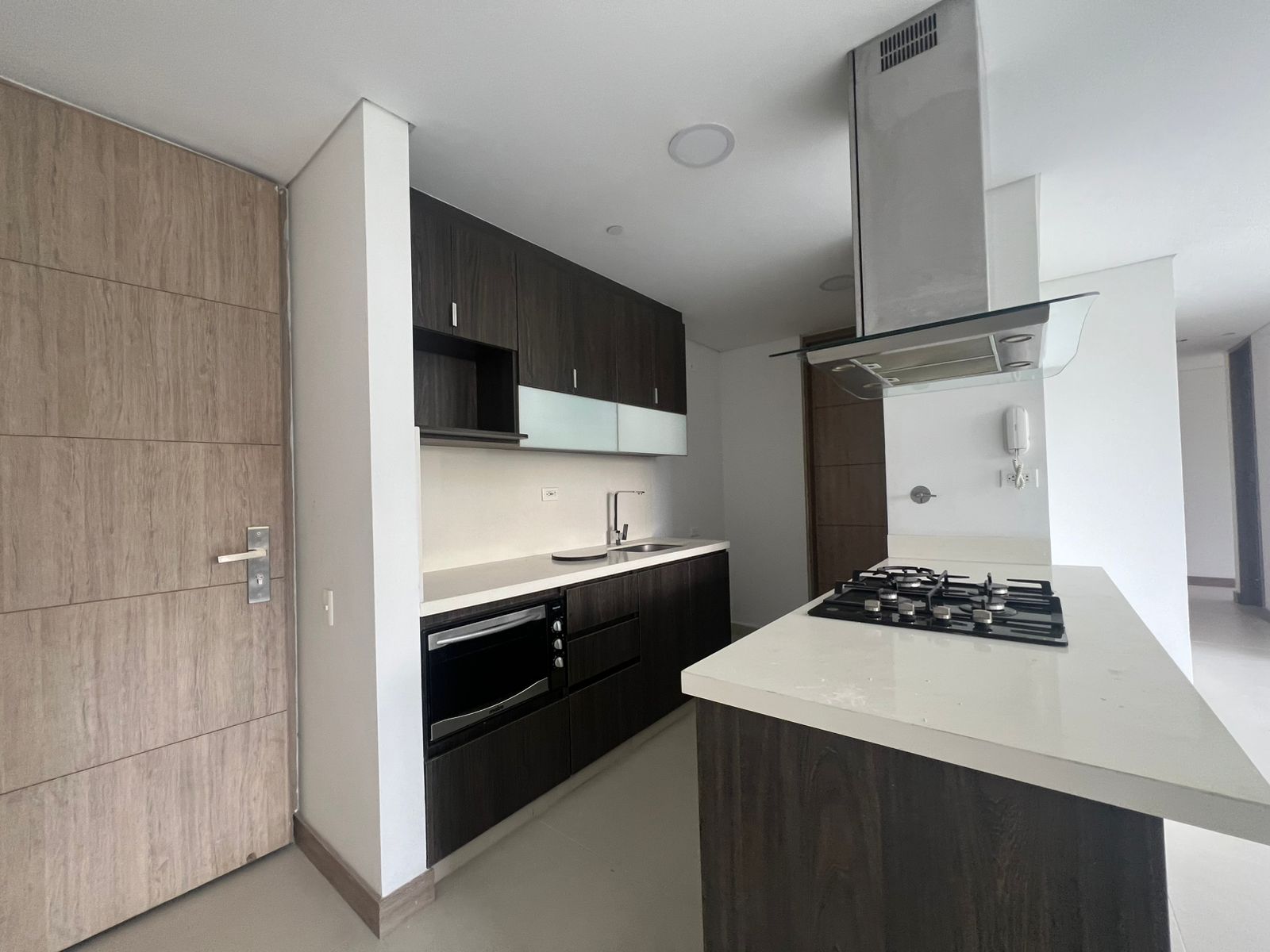 Apartamento en venta en Loma Del Esmeraldal, Envigado · foto 5 de 19