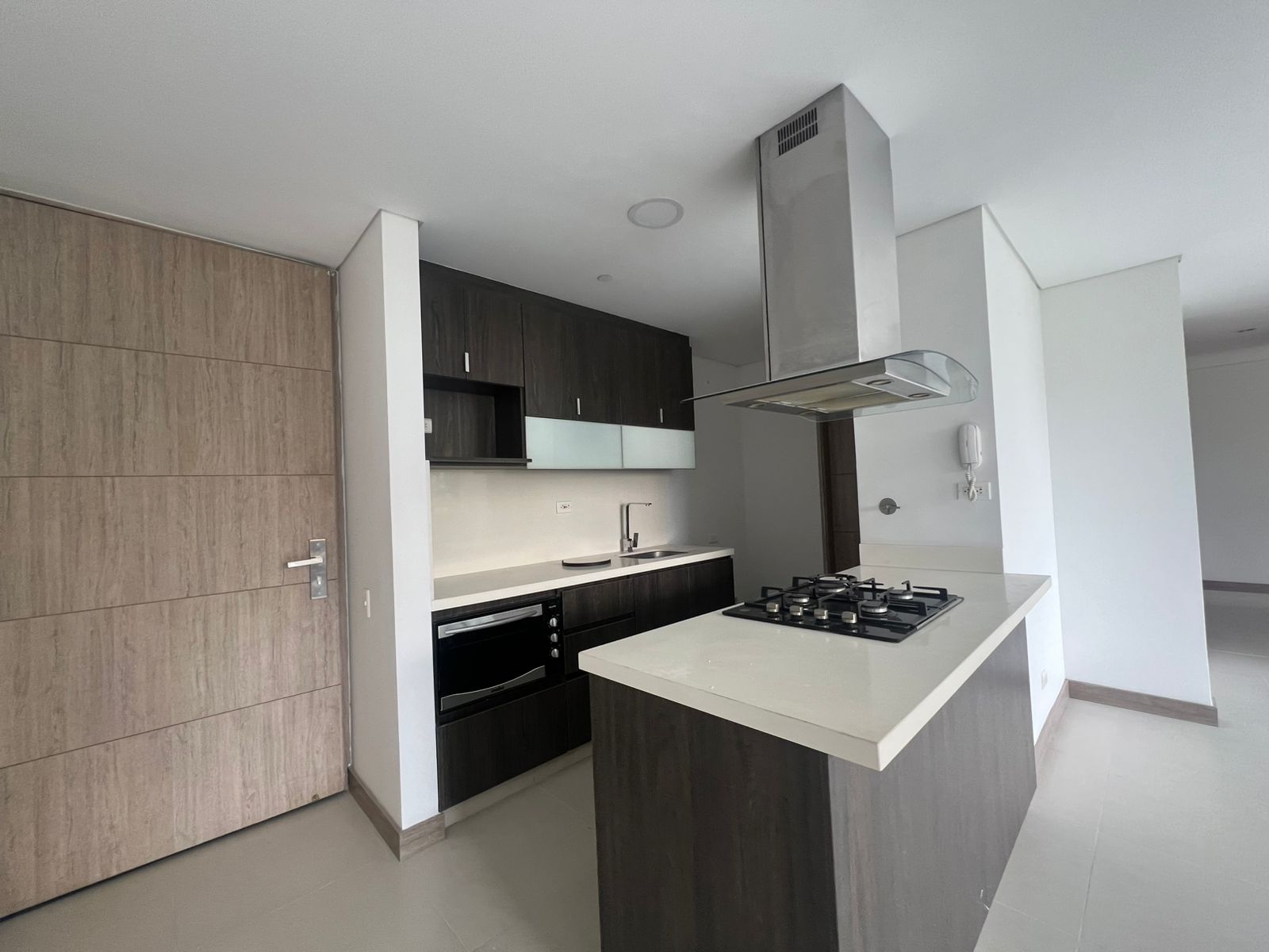 Apartamento en venta en Loma Del Esmeraldal, Envigado · foto 6 de 19