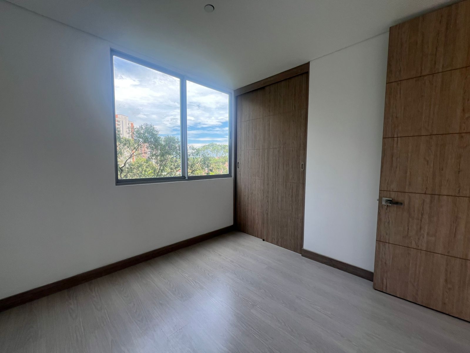 Apartamento en venta en Loma Del Esmeraldal, Envigado · foto 10 de 19