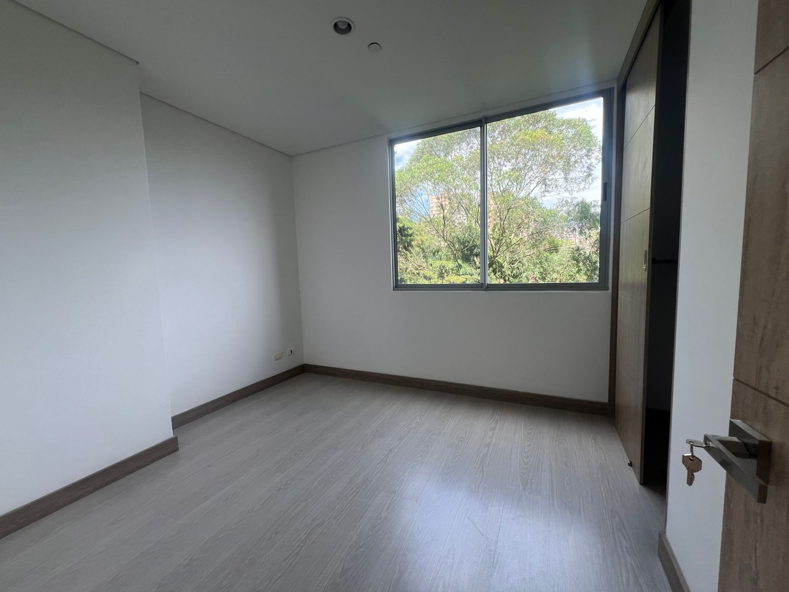 Apartamento en venta en Loma Del Esmeraldal, Envigado · foto 11 de 19