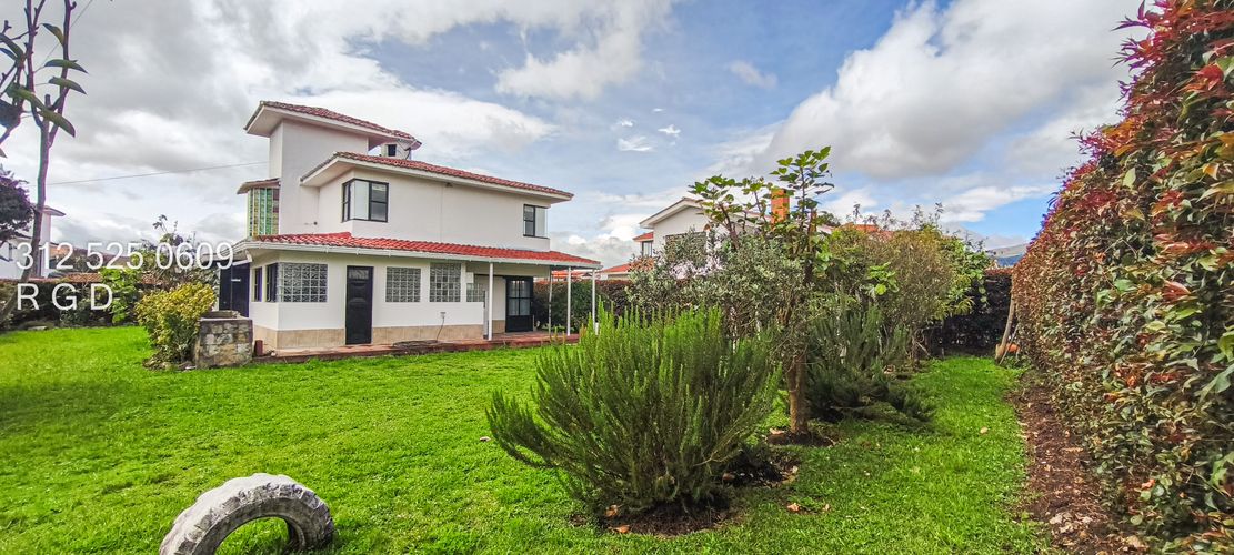 Casa de 3 alcobas en venta en Montana, Sopó, 779 m² · foto 3 de 24