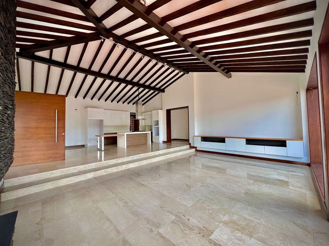 Casa de 6 alcobas en venta en Santa Elena, El Retiro, 480 m² · foto 9 de 24