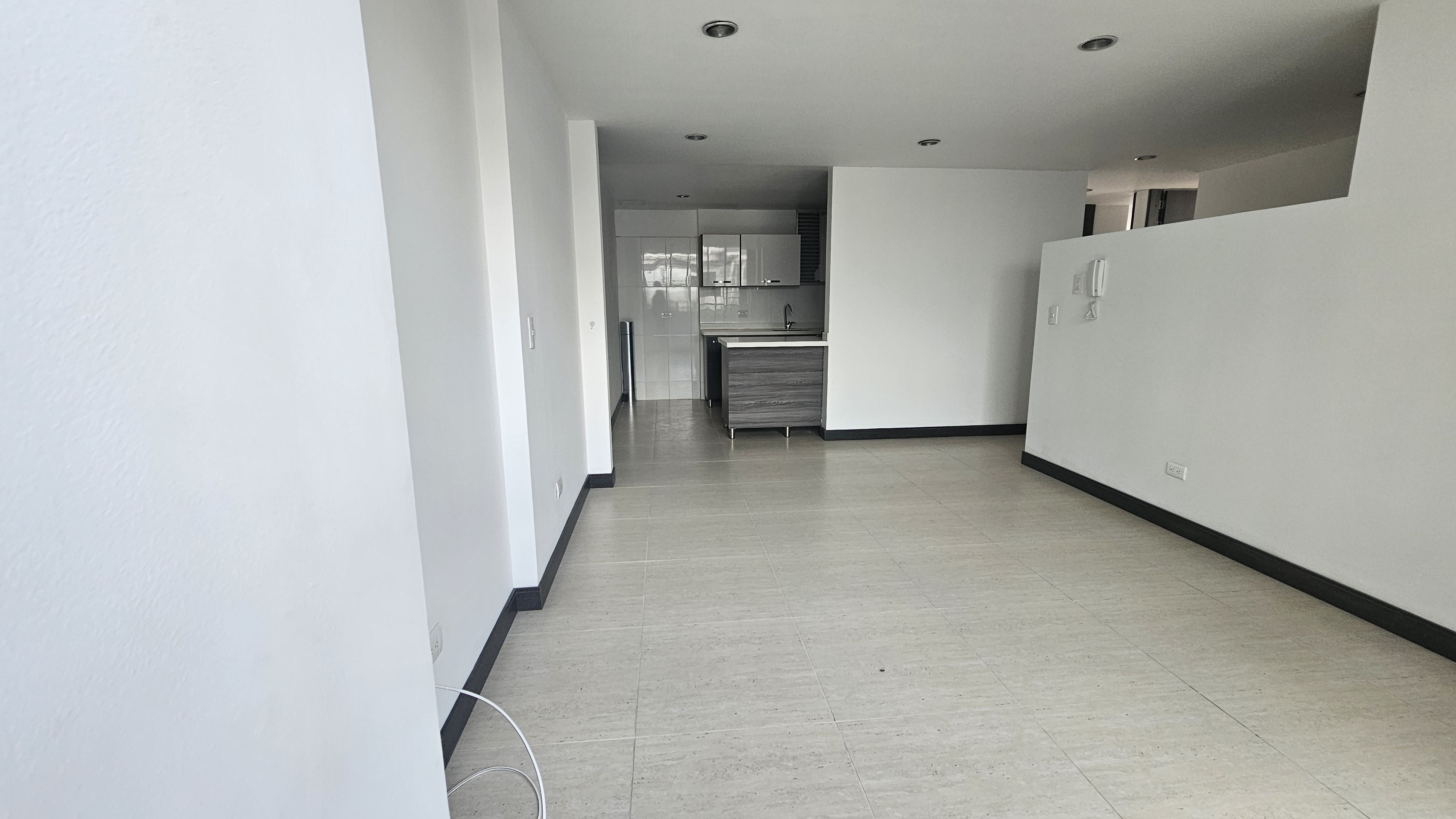 Apartamento en venta en Guayacanes, Manizales · foto 3 de 12