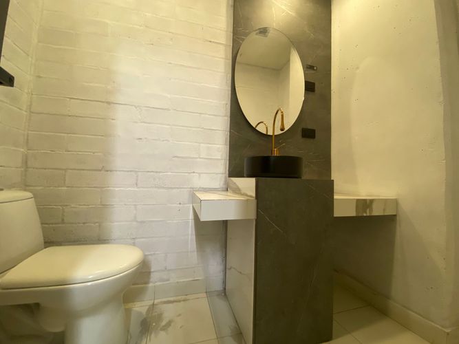 Oficina en arriendo en Cristo Rey, Medellín, 60 m² · foto 7 de 7
