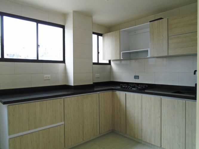 Apartamento de 2 alcobas en venta en Mejia Robledo, Pereira, 97 m² · foto 4 de 14