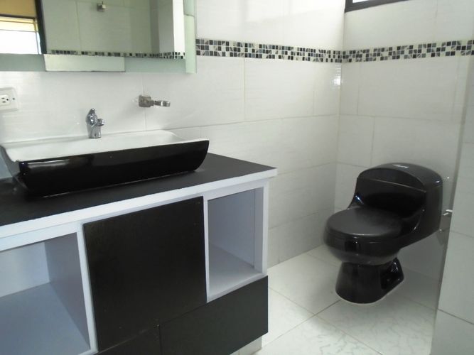 Apartamento de 2 alcobas en venta en Mejia Robledo, Pereira, 97 m² · foto 13 de 14