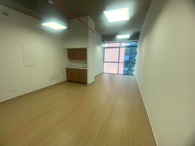 Oficina en arriendo en El Poblado, Medellín, 36 m² · foto 10 de 18
