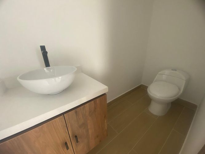 Oficina en arriendo en El Poblado, Medellín, 36 m² · foto 18 de 18