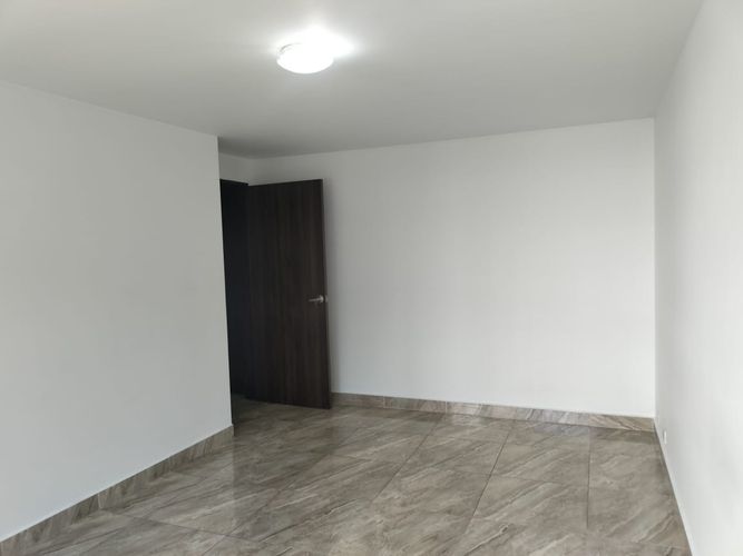 Apartamento de 3 alcobas en arriendo en La Aguacatala, Medellín, 140 m² · foto 7 de 17