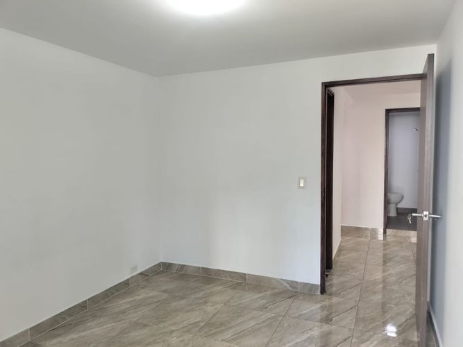 Apartamento de 3 alcobas en arriendo en La Aguacatala, Medellín, 140 m² · foto 8 de 17