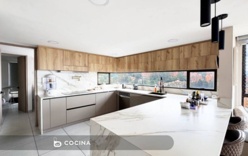 Apartamento de 5 alcobas en venta en San Cristobal Norte, Bogotá, 482 m² · foto 3 de 10