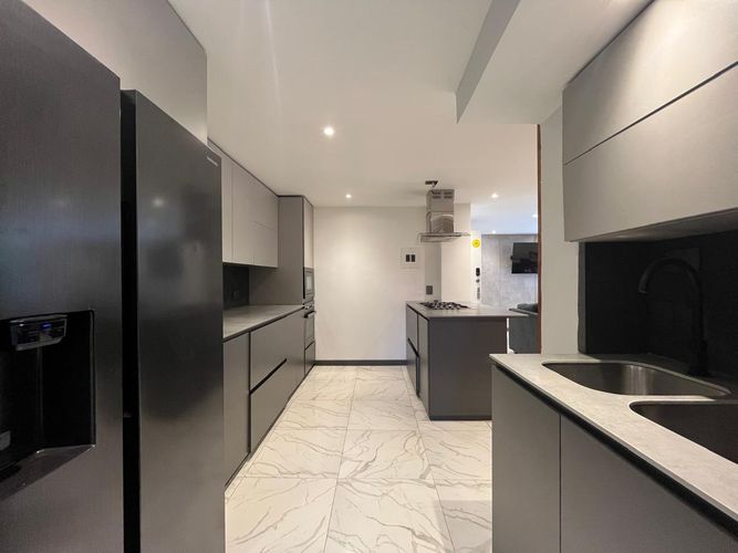 Apartamento de 2 alcobas en venta en El Poblado, Medellín, 91 m² · foto 4 de 18