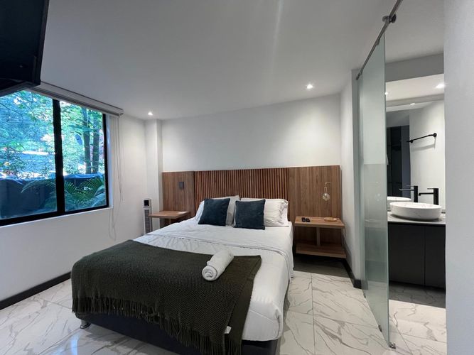Apartamento de 2 alcobas en venta en El Poblado, Medellín, 91 m² · foto 12 de 18