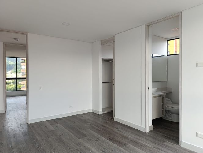 Apartamento de 2 alcobas en arriendo en El Poblado, Medellín, 110 m² · foto 11 de 20