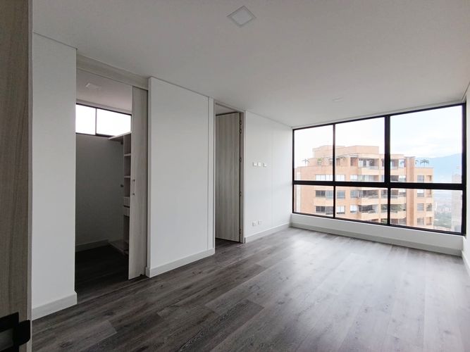 Apartamento de 2 alcobas en arriendo en El Poblado, Medellín, 110 m² · foto 13 de 20