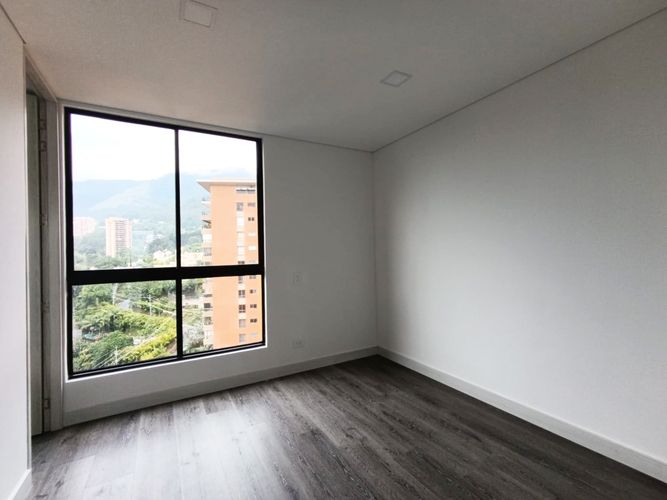 Apartamento de 2 alcobas en arriendo en El Poblado, Medellín, 110 m² · foto 14 de 20