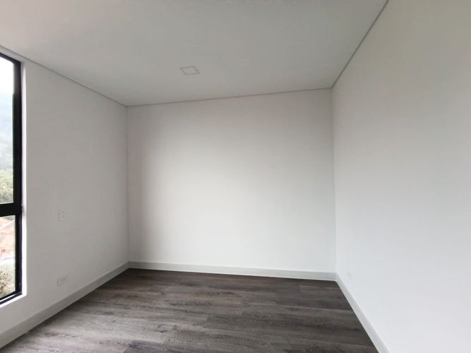 Apartamento de 2 alcobas en arriendo en El Poblado, Medellín, 110 m² · foto 16 de 20