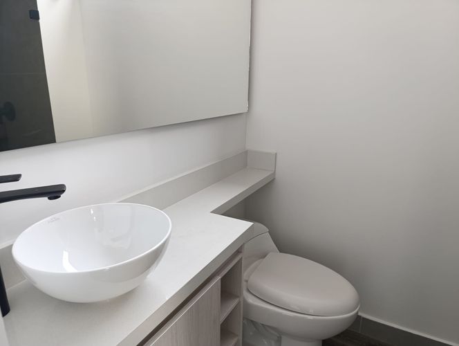 Apartamento de 2 alcobas en arriendo en El Poblado, Medellín, 110 m² · foto 19 de 20