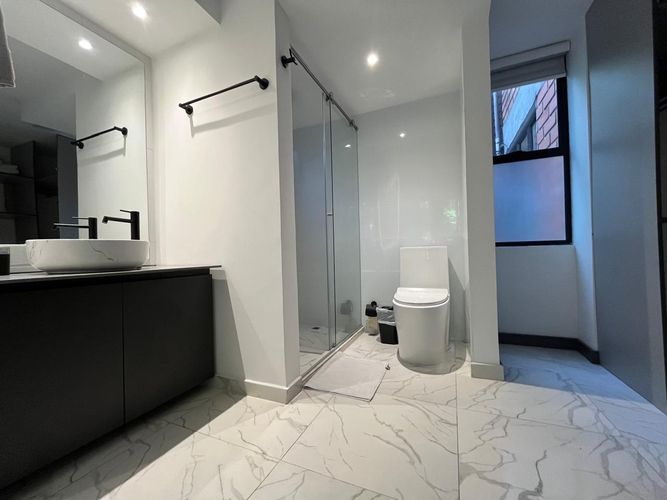 Apartamento de 2 alcobas en venta en El Poblado, Medellín, 91 m² · foto 14 de 18