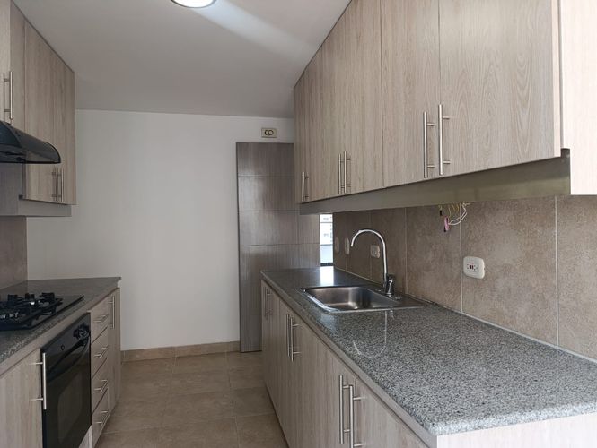 Apartamento de 3 alcobas en arriendo en El Poblado, Medellín, 175 m² · foto 6 de 20