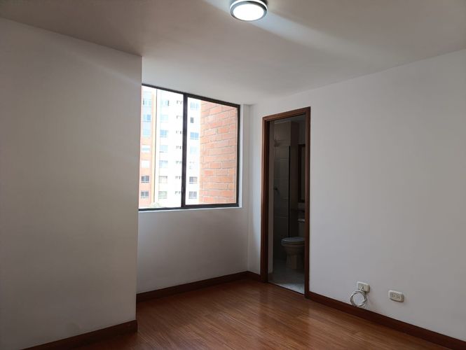 Apartamento de 3 alcobas en arriendo en El Poblado, Medellín, 175 m² · foto 9 de 20