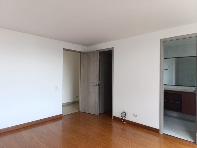 Apartamento de 3 alcobas en arriendo en El Poblado, Medellín, 175 m² · foto 10 de 20