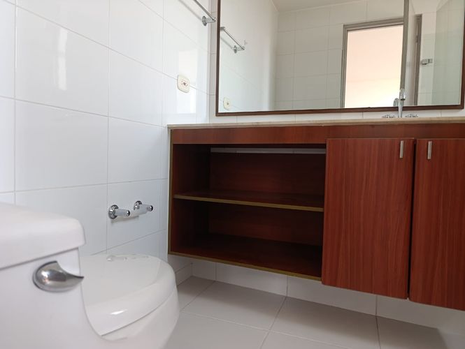 Apartamento de 3 alcobas en arriendo en El Poblado, Medellín, 175 m² · foto 16 de 20