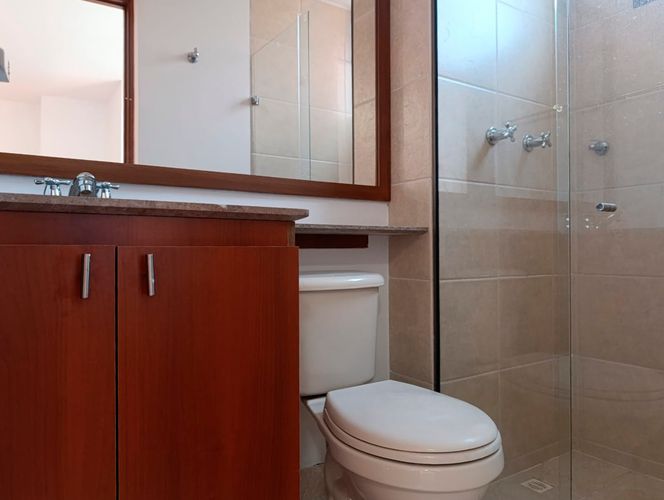 Apartamento de 3 alcobas en arriendo en El Poblado, Medellín, 175 m² · foto 17 de 20