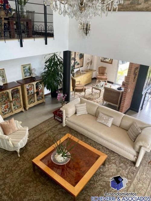 Casa de 3 alcobas en venta en Loma Del Escobero, Envigado, 1200 m² · foto 8 de 11