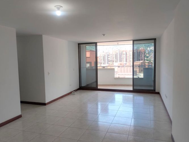 Apartamento de 3 alcobas en arriendo en Otraparte, Envigado, 120 m² · foto 2 de 17