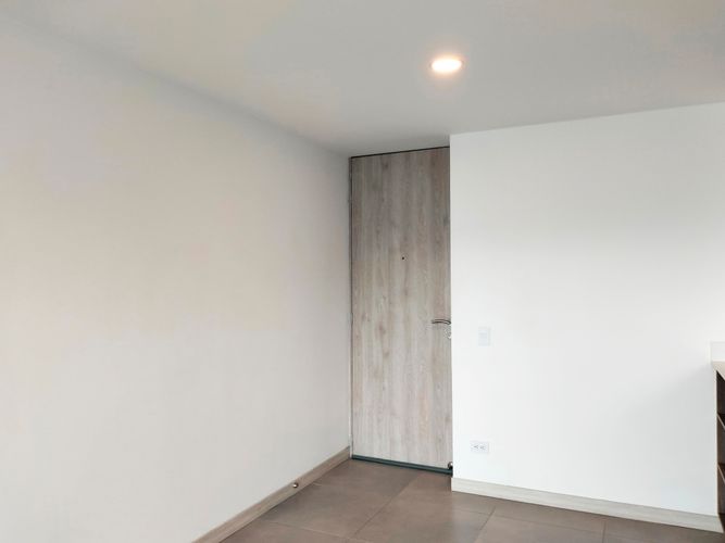Apartamento de 3 alcobas en arriendo en El Poblado, Medellín, 64 m² · foto 8 de 17