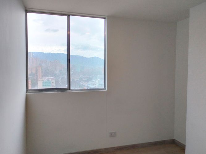 Apartamento de 3 alcobas en arriendo en El Poblado, Medellín, 64 m² · foto 11 de 17