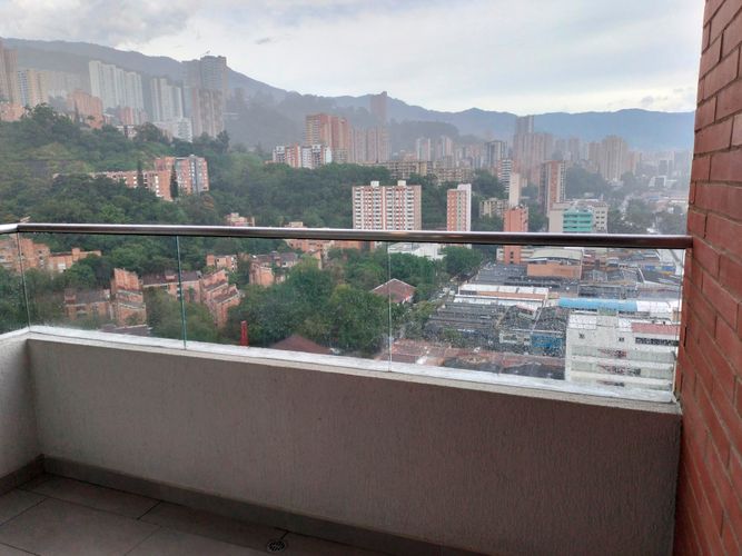 Apartamento de 3 alcobas en arriendo en El Poblado, Medellín, 64 m² · foto 17 de 17