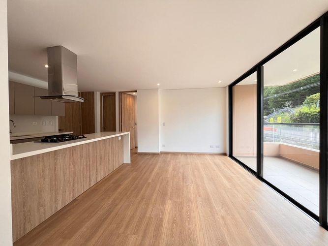 Apartamento de 2 alcobas en venta en El Retiro, 79 m² · foto 2 de 19