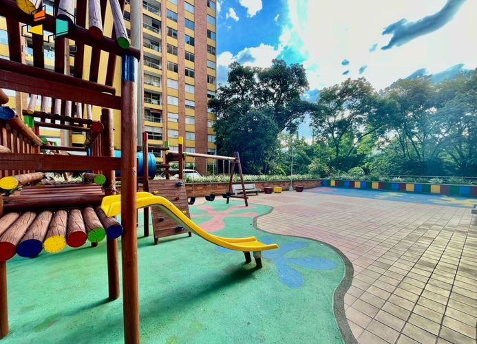 Apartamento de 2 alcobas en arriendo en Oviedo, Medellín, 75 m² · foto 17 de 18
