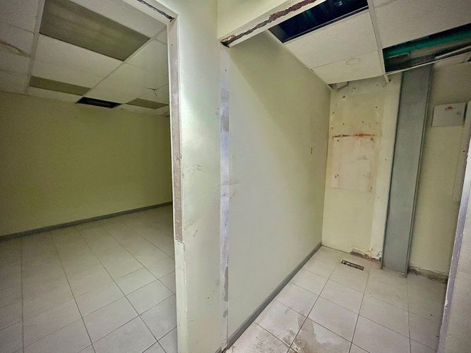 Local en venta en Santa Monica, Cali, 241 m² · foto 13 de 19