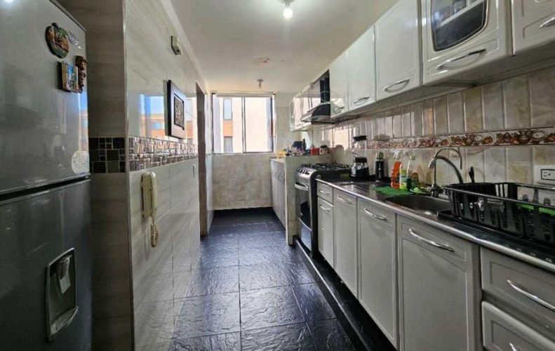 Apartamento de 3 alcobas en venta en El Limonar, Cali, 78 m² · foto 6 de 10